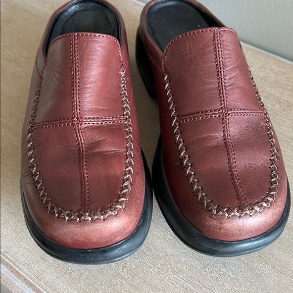 Dansko womens leather burgundy clog mule slip on casual comfortable shoe size 38 - Picture 2 of 11